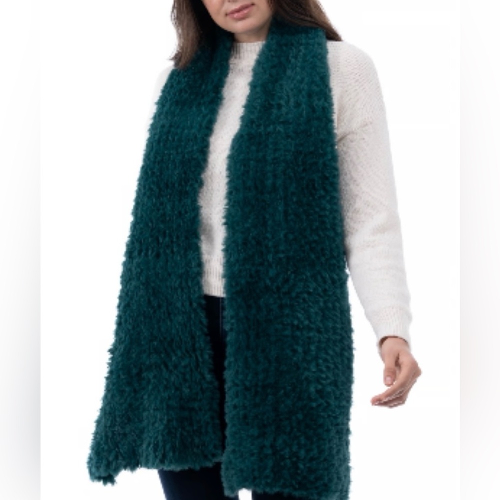 NWT INC International Concepts Women’s Faux Fur Scarf